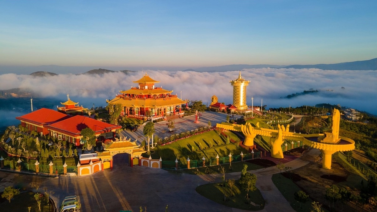 trao chứng nhận không gian văn hoá tâm linh cho không gian phật giáo tại lâm Đồng hình ảnh 1 trao chung nhan khong gian van hoa tam linh cho khong gian phat giao tai lam Dong hinh anh 1