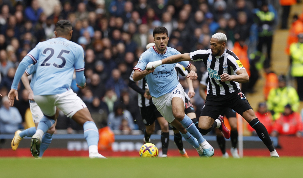 trUc tiEp man city 1 - 0 newcastle khach lan chu hinh anh 6