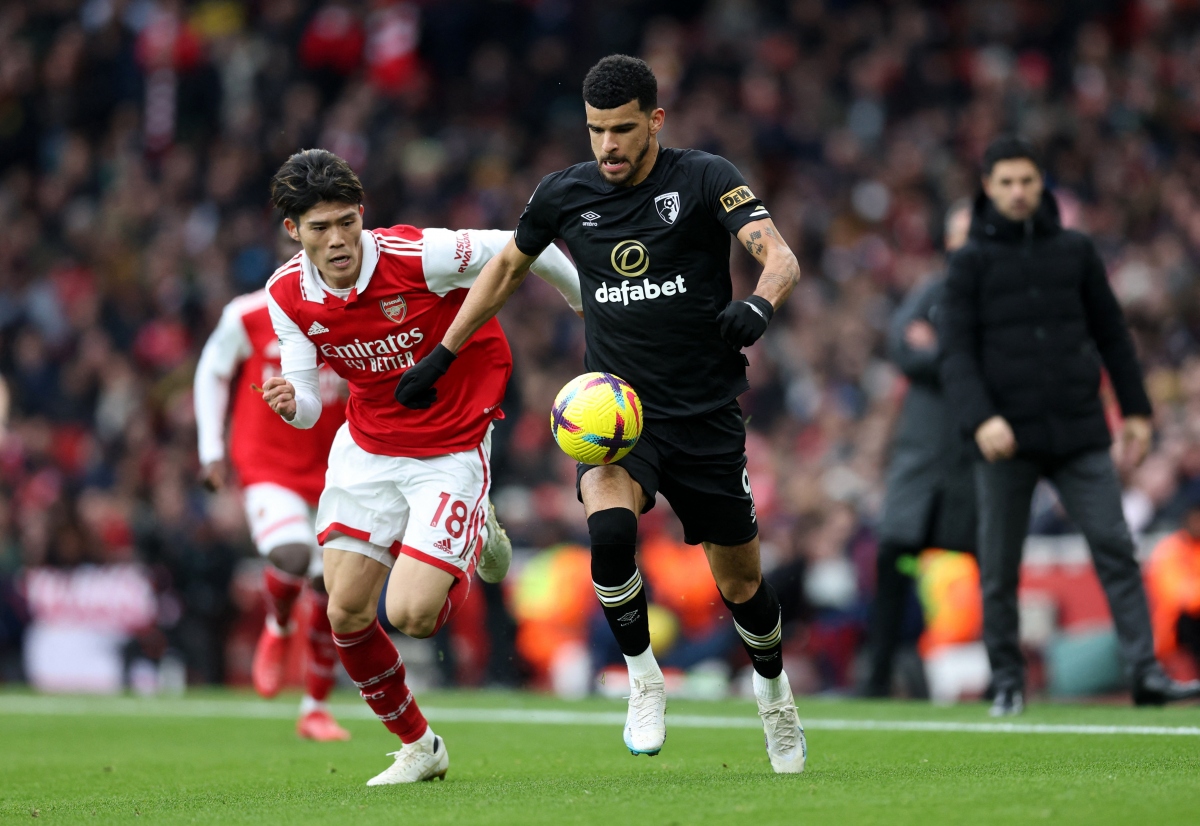 nguoc dong thang bournemouth, arsenal tai lap khoang cach 5 diem voi man city hinh anh 8