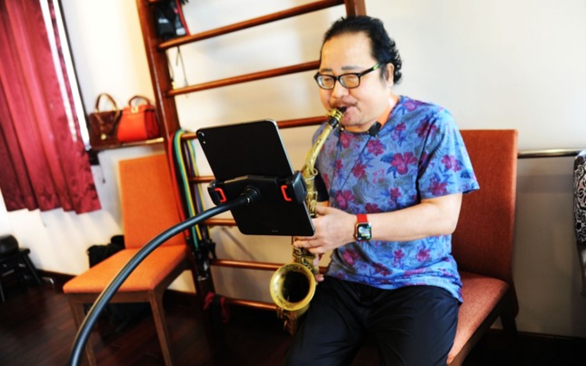 nghe si tran manh tuan song sot ky dieu sau 3 lan mo nao hinh anh 2