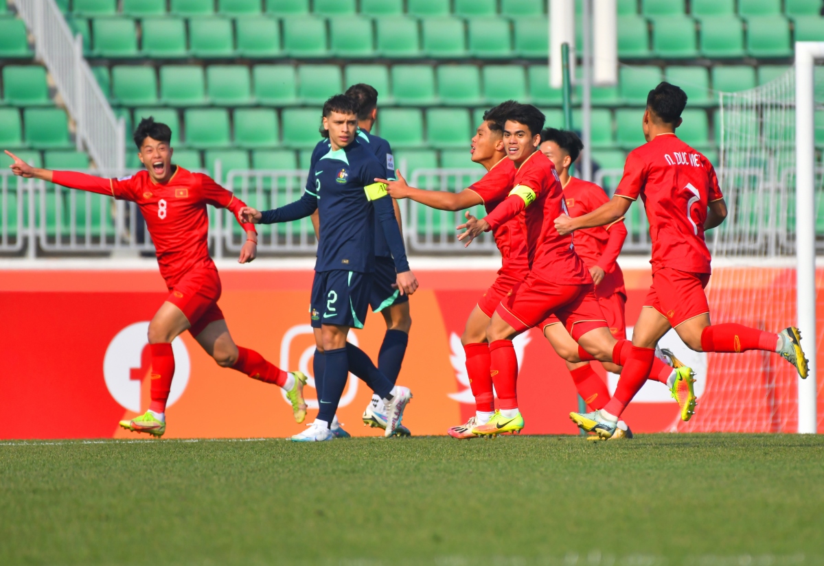sao tre hagl ghi sieu pham, u20 viet nam thang soc u20 australia hinh anh 11
