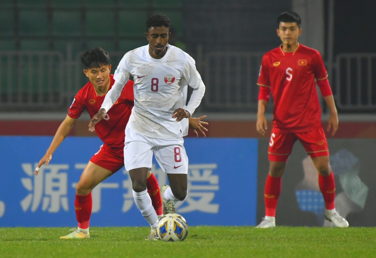 truc tiep u20 viet nam 1-0 u20 qatar the tran hap dan hinh anh 5