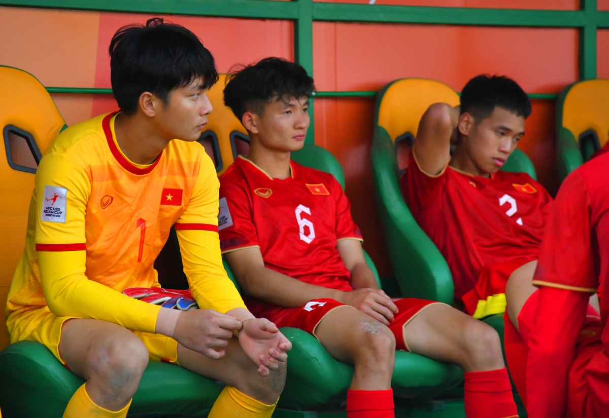 hlv hoàng anh tuấn tôi xin lỗi người hâm mộ khi u20 việt nam bị loại hình ảnh 1 hlv hoang anh tuan toi xin loi nguoi ham mo khi u20 viet nam bi loai hinh anh 1