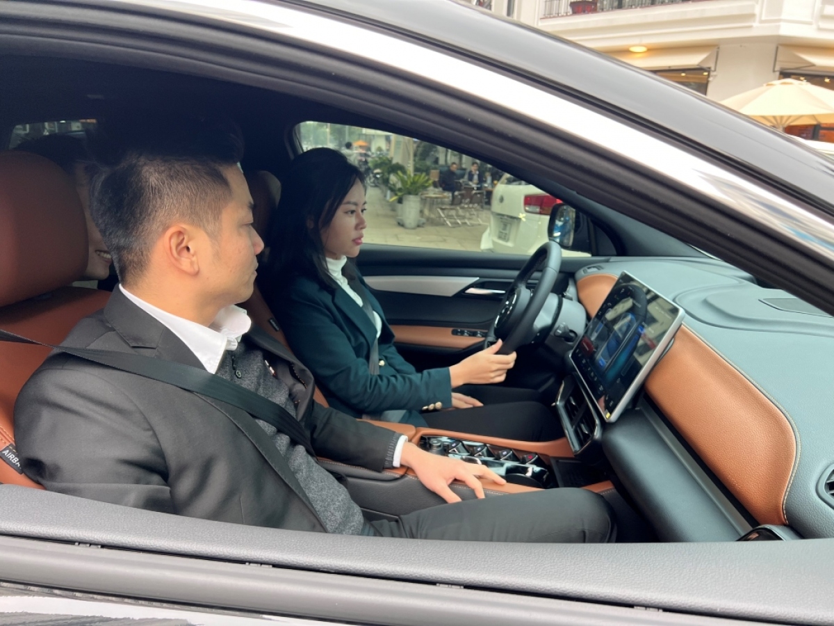 ly do nguoi viet chon o to dien hinh anh 3