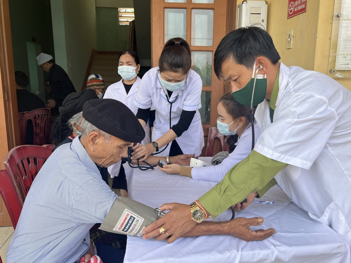 nhieu hoat dong an sinh tai chuong trinh thang ba bien gioi hinh anh 4