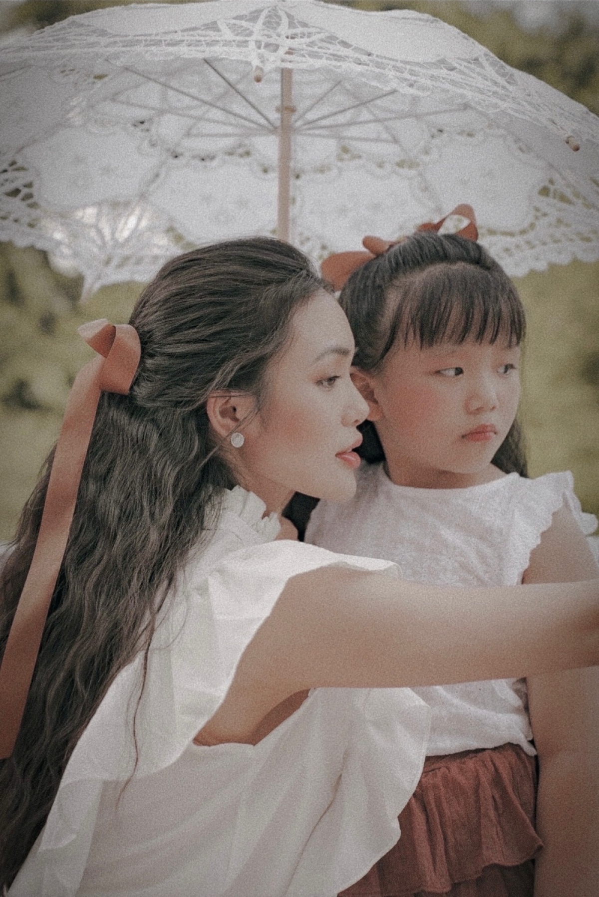 yeye nhat ha lan hiem hoi chia se hinh anh con gai xinh nhu thien than hinh anh 2