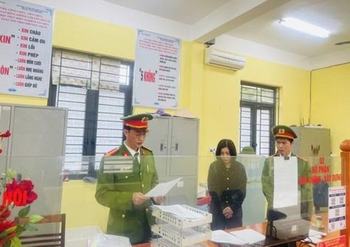 gia mao trong cong tac, nhan vien dia chinh xa o bac giang bi khoi to hinh anh 1