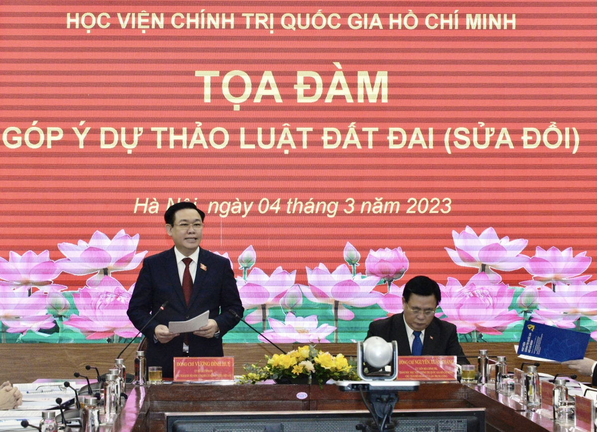 chủ tịch quốc hội vương Đình huệ chủ trì tọa đàm góp ý dự thảo luật đất đai sửa đổi hình ảnh 1 chu tich quoc hoi vuong Dinh hue chu tri toa dam gop y du thao luat dat dai sua doi hinh anh 1