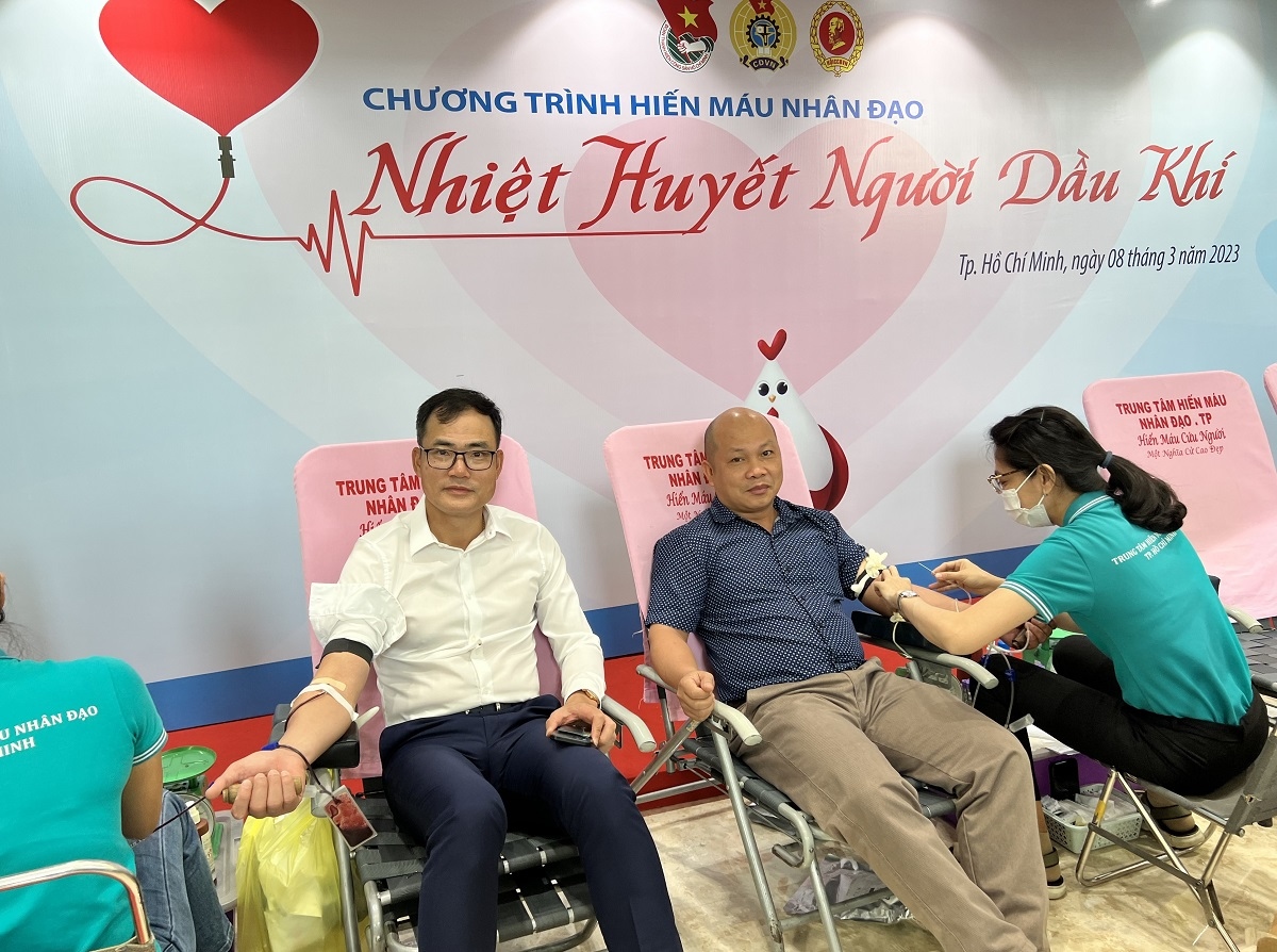 ngay hoi hien mau nhiet huyet nguoi dau khi tai pvfcco hinh anh 3