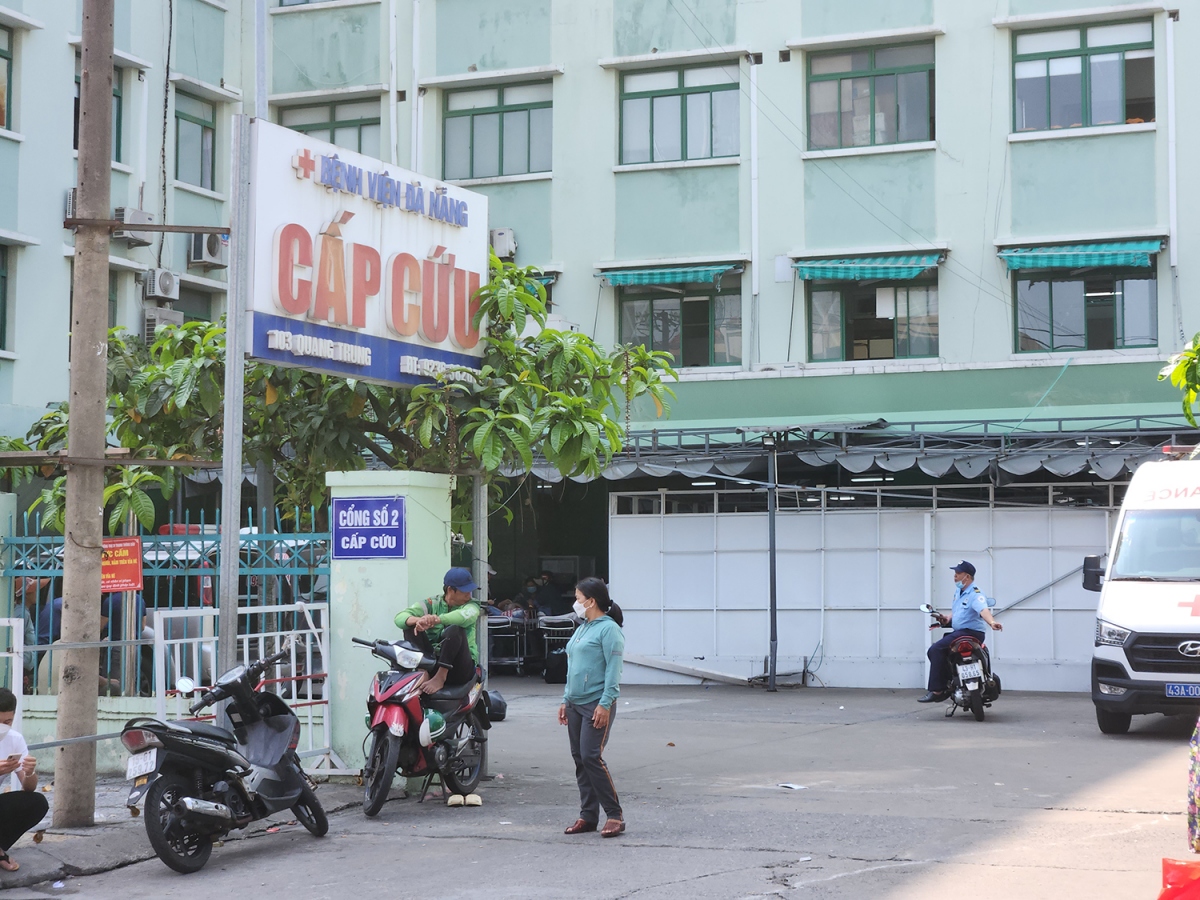 Dien thoai con bi tai nan cap cuu de lua tien xuat hien tai Da nang hinh anh 2