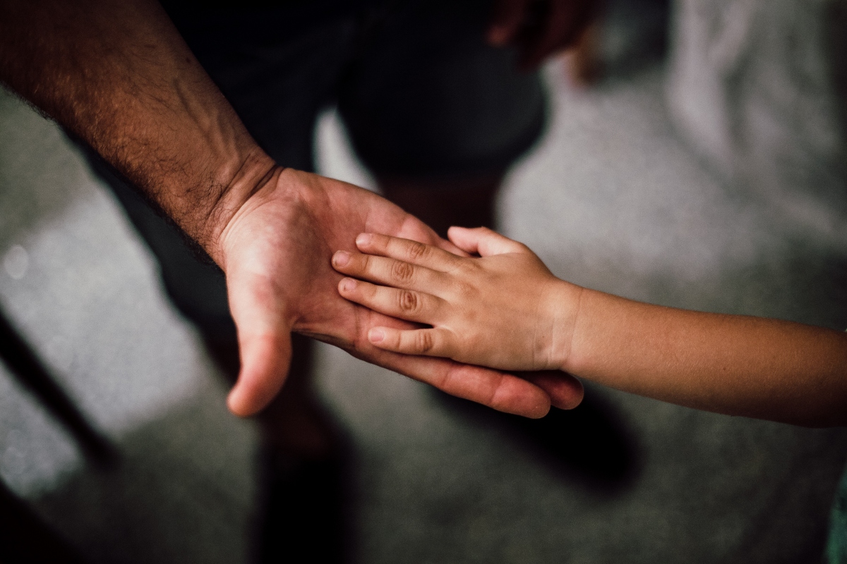 con ngoài giá thú có nên nối lại quan hệ với gia đình bố đẻ hình ảnh 1 con ngoai gia thu co nen noi lai quan he voi gia dinh bo de hinh anh 1