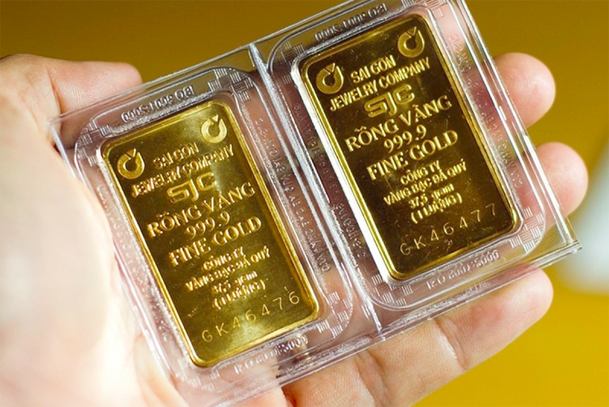 giá bán vàng sjc vẫn cao hơn gần 15 triệu đồng lượng so với vàng thế giới hình ảnh 1 gia ban vang sjc van cao hon gan 15 trieu dong luong so voi vang the gioi hinh anh 1