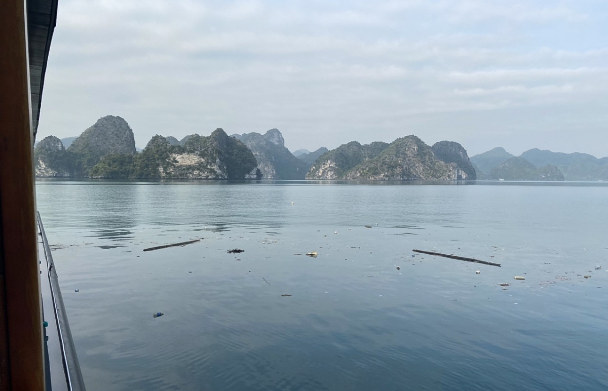 thăm vịnh nhưng ngắm... rác hình ảnh 1 tham vinh nhung ngam... rac hinh anh 1