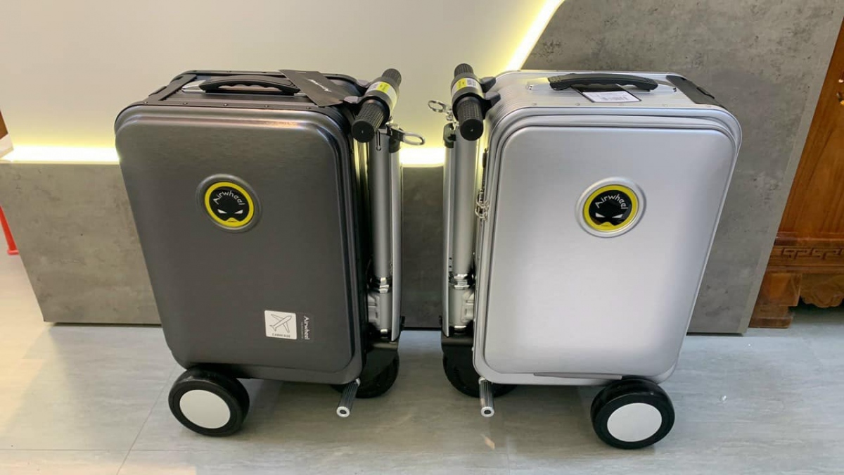 Túi xách hay vali tích hợp pin lithium với thiết kế có thể tháo rời và công suất pin tối đa 300 Wh sẽ được vận chuyển như hành lý xách tay lên máy bay.