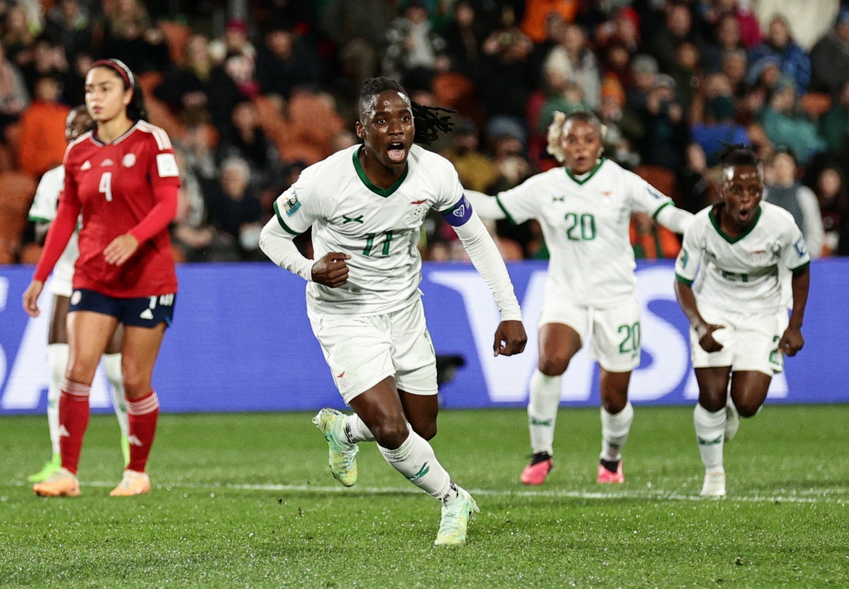 ĐT nữ Zambia kết thúc lần đầu tham dự World Cup bằng chiến thắng đầy cảm xúc. (Ảnh: Reuters)
