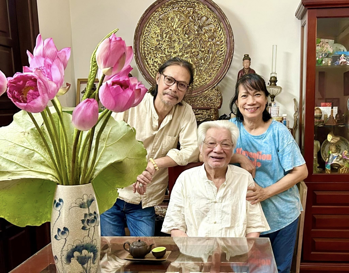 NSND Trần Bảng, đạo diễn Trần Lực và họa sĩ, kiến trúc sư Trần Thị Mây.