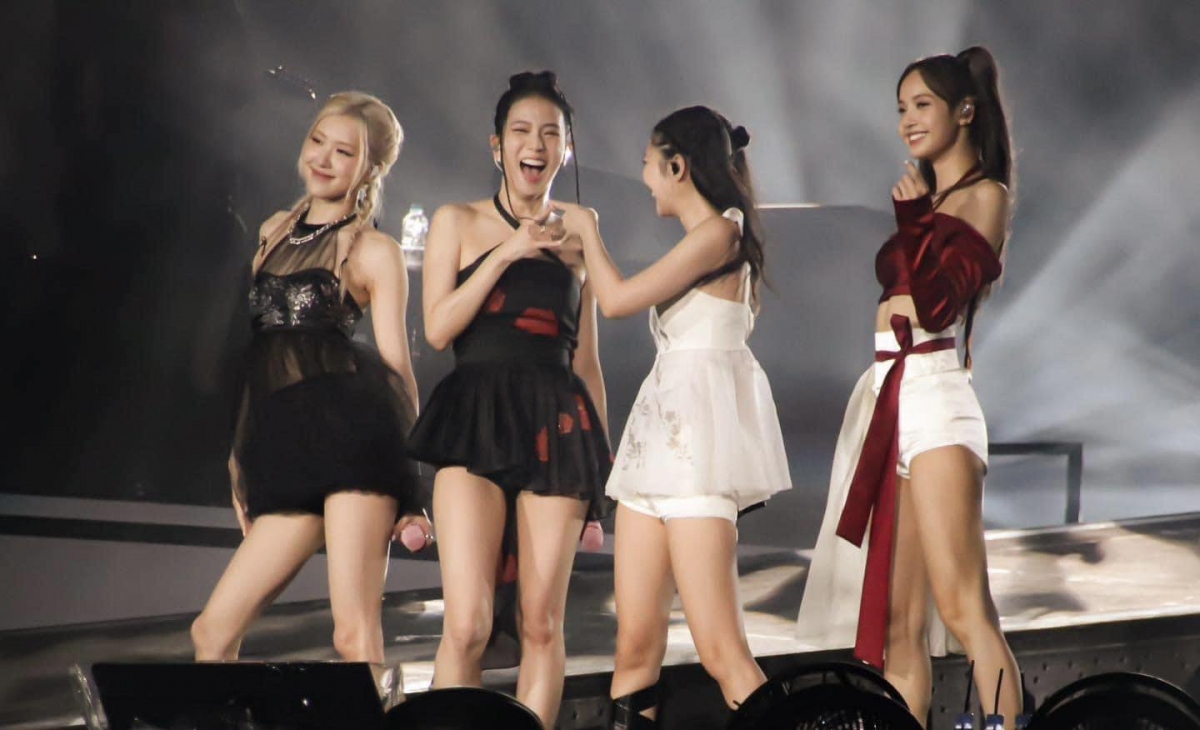  Blackpink tại đêm diễn thứ hai ở Hà Nội