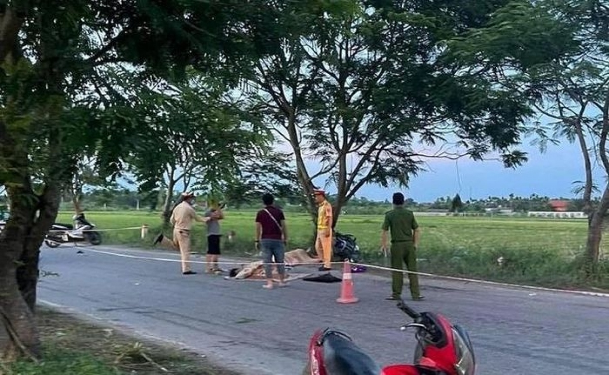 Hiện trường nơi 2 anh em tử vong trên đường đi làm về.
