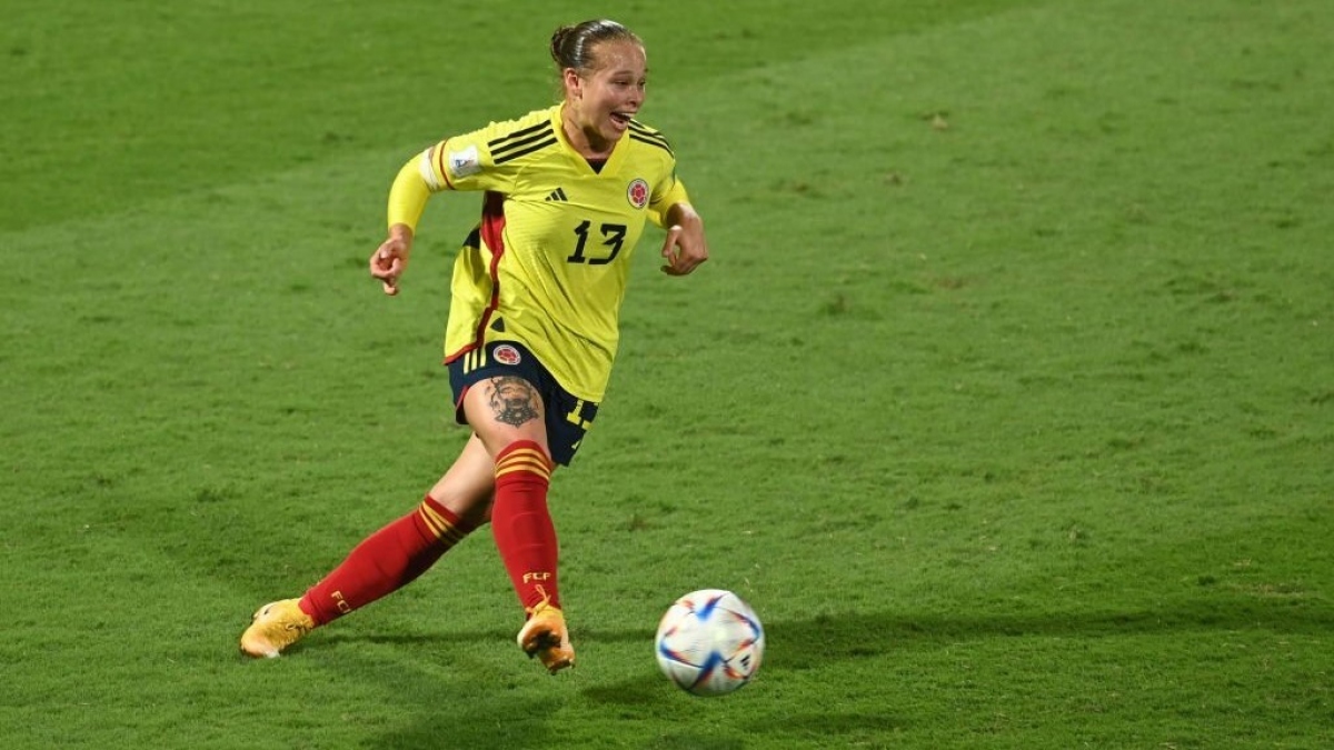 Ana María Guzmán (Colombia) - 18 tuổi: Hậu vệ sinh năm 2005 là trụ cột của U17 nữ Colombia tại U17 World Cup nữ 2022. Phần thưởng cho cô gái cao 1m62 này là một suất dự World Cup nữ năm nay.