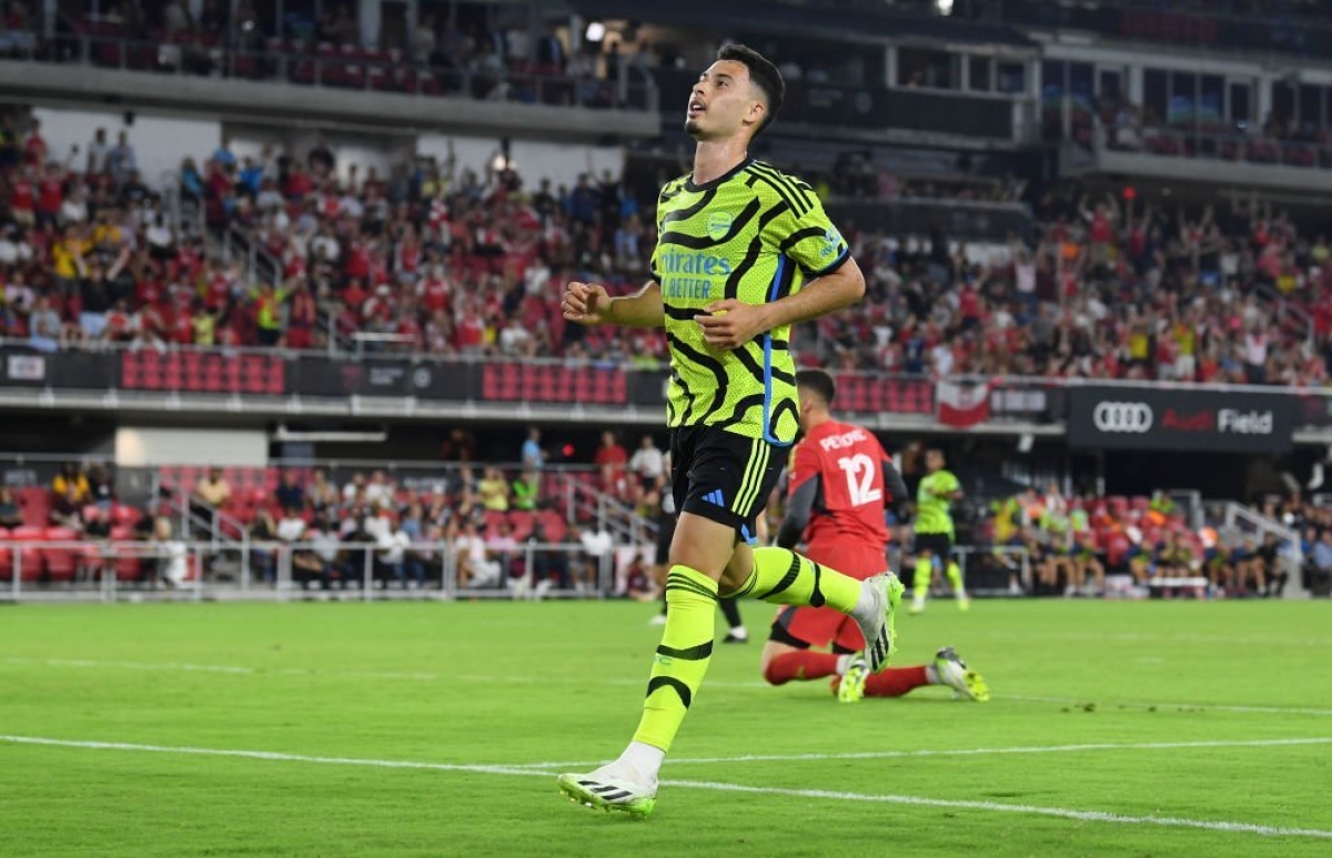 Tới phút 84, Martinelli ghi bàn giúp Arsenal dẫn trước đối thủ 4-0.