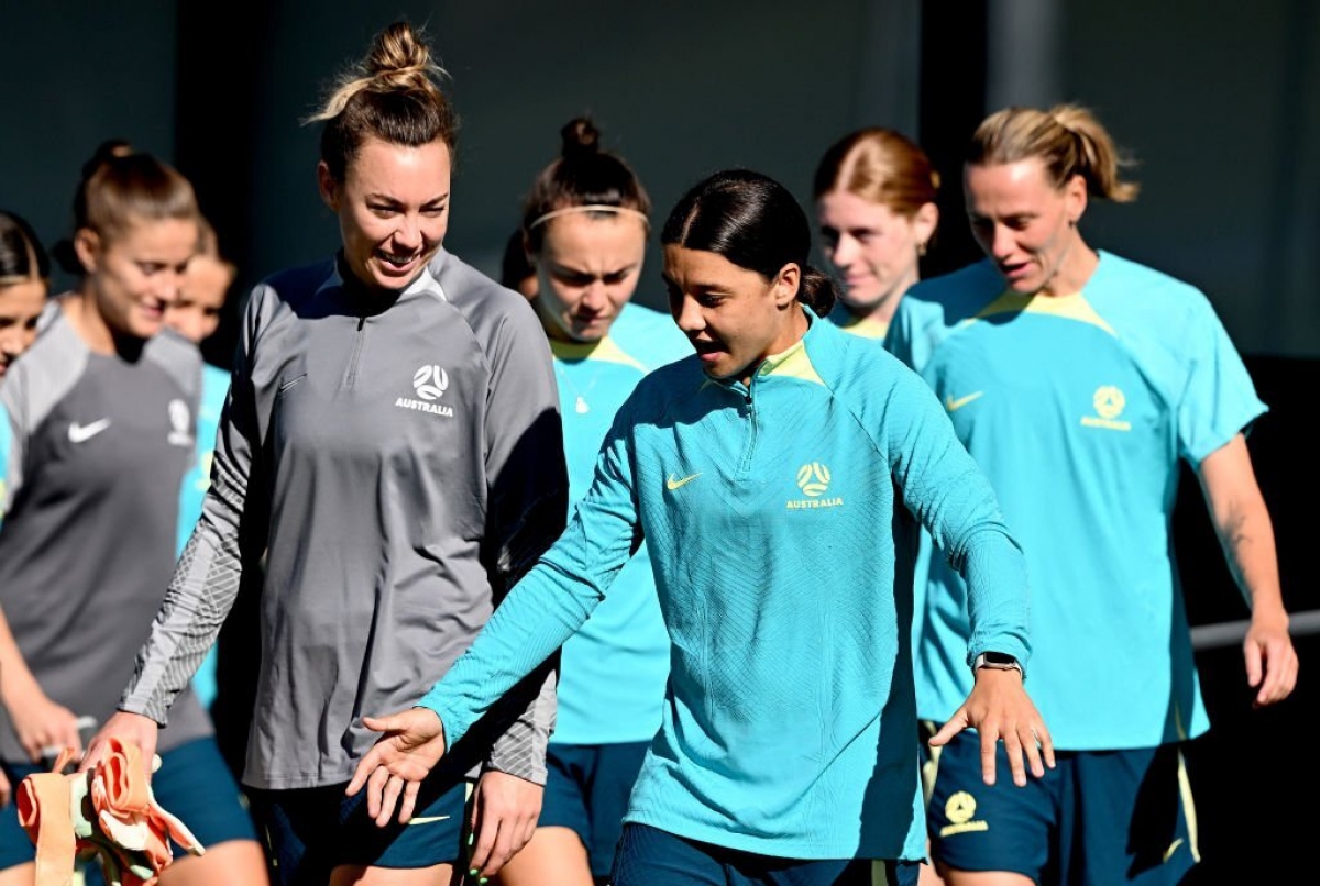 ĐT nữ Australia trong buổi tập cuối cùng trước trận ra quân. (Ảnh: Getty). 