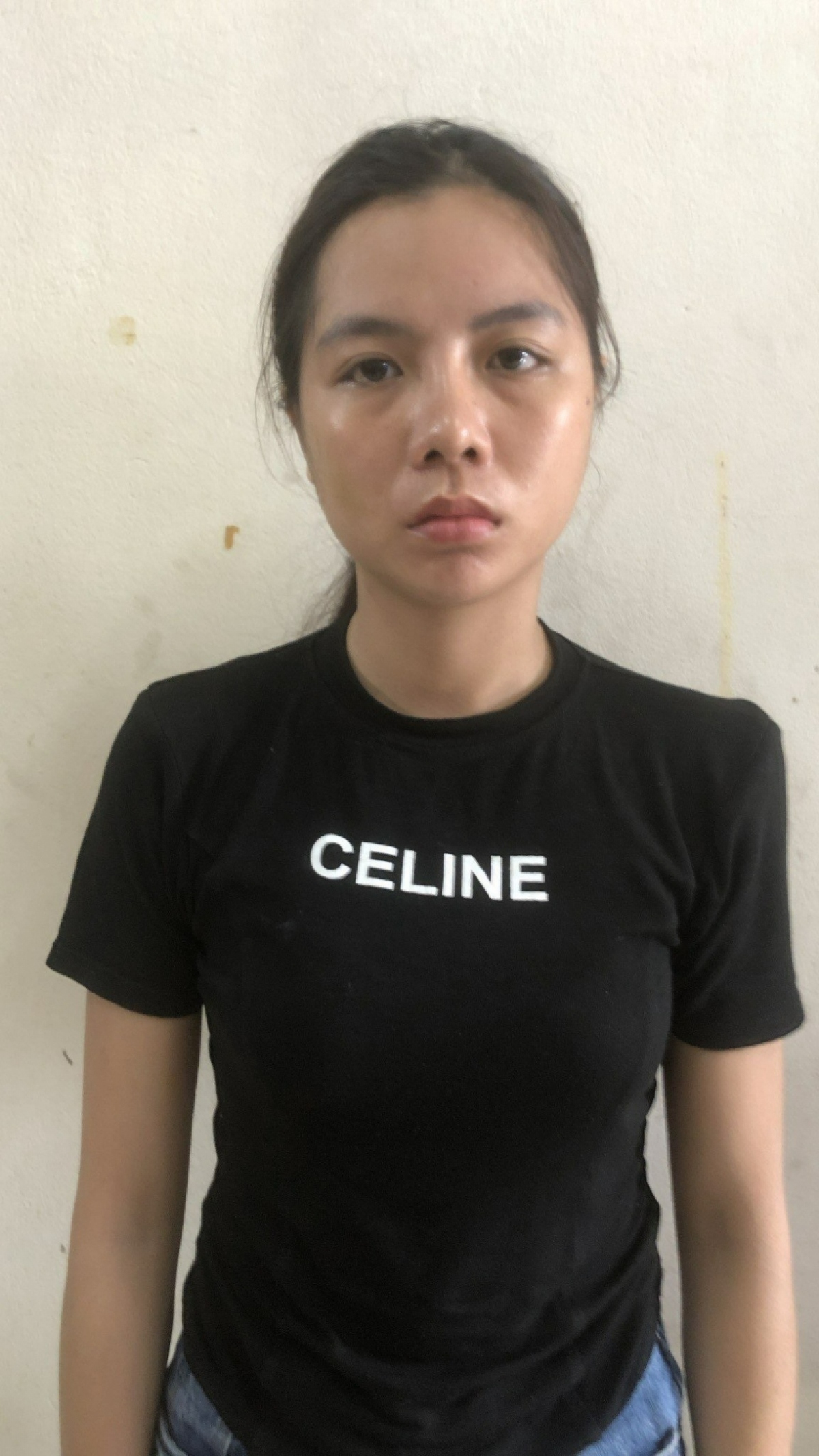 Đối tượng Nguyễn Thị Nguyệt Hòa bị bắt giữ sau khi lừa bán 3 cô gái trẻ sang Myanmar