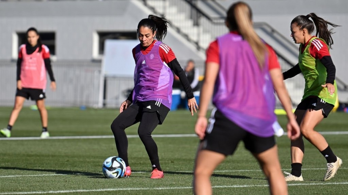 Carol Sánchez (Costa Rica) - 37 tuổi: Trung vệ sinh năm 1986 gắn bó với ĐT nữ Costa Rica từ năm 2007. Cầu thủ này đã từng tham dự World Cup nữ 2015, World Cup đầu tiên trong lịch sử của bóng đá nữ Costa Rica.
