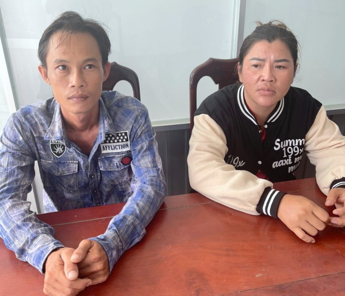 Cơ quan Công an khởi tố bị can, bắt tạm giam Đồng Thị Bé Hai; khởi tố bị can, cấm đi khỏi nơi cư trú đối với Trịnh Huệ Hiếu (Ảnh: Công an cung cấp).