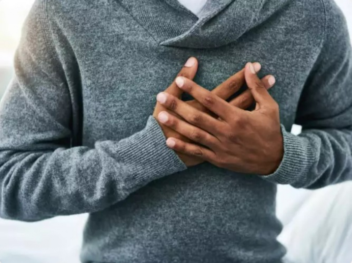 Do đó, mọi người được khuyến khích kiểm tra tim hàng năm hoặc hai lần một năm. Nếu bạn là người ít chú ý đến việc kiểm tra sức khỏe thường xuyên, đây là một vài lý do tại sao bạn nên chăm sóc một trong những cơ quan lớn nhất của cơ thể.