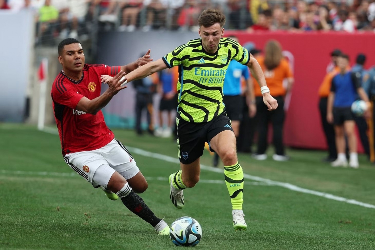 Tiền vệ trung tâm: Casemiro