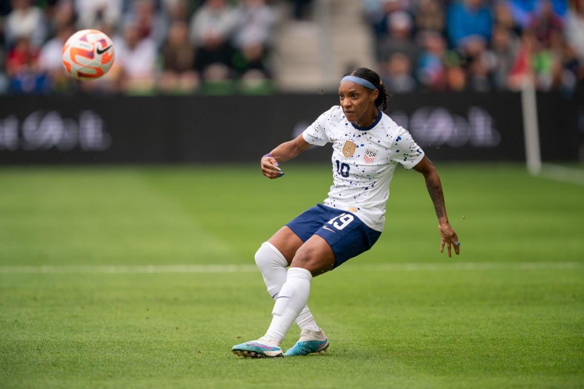 Cầu thủ Crystal Dunn của ĐT nữ Mỹ. (Ảnh: Getty). 