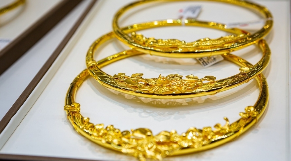 Vàng SJC giao dịch ở mức 76,7 triệu đồng/lượng