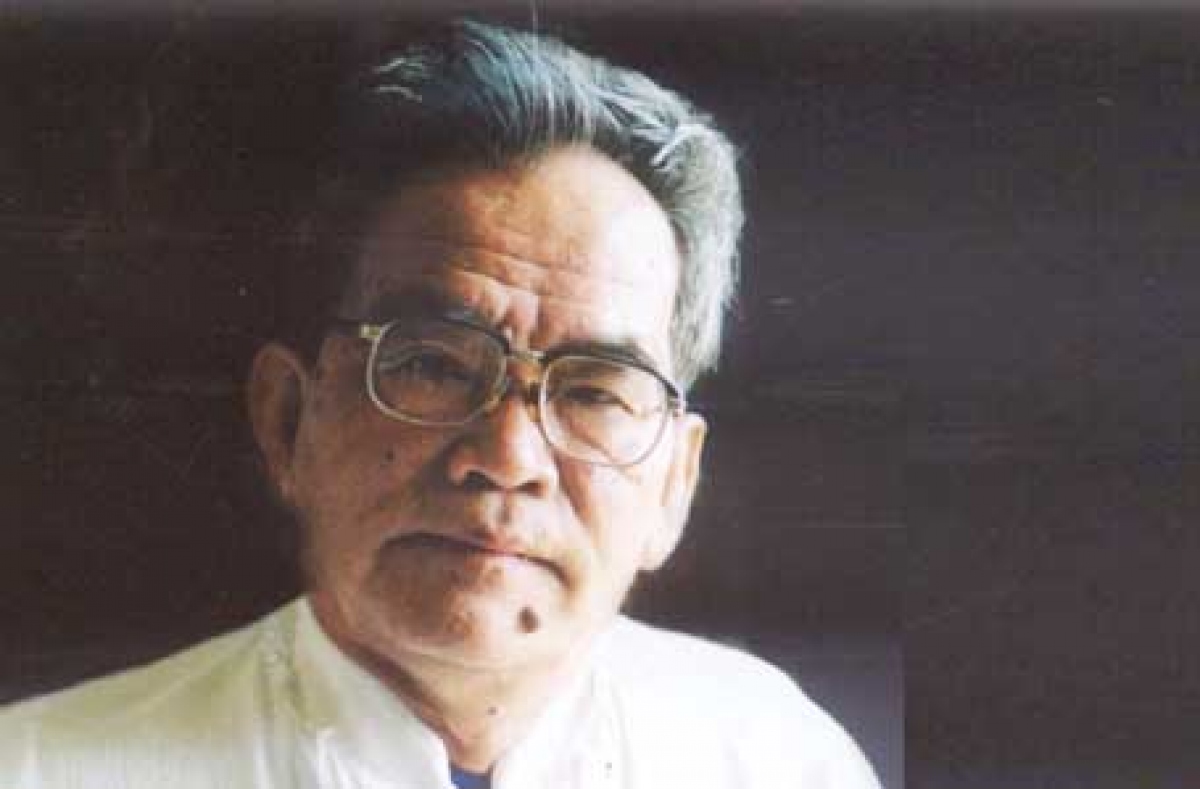 Nhà văn Hoàng Phủ Ngọc Tường qua đời, hưởng thọ 87 tuổi. 