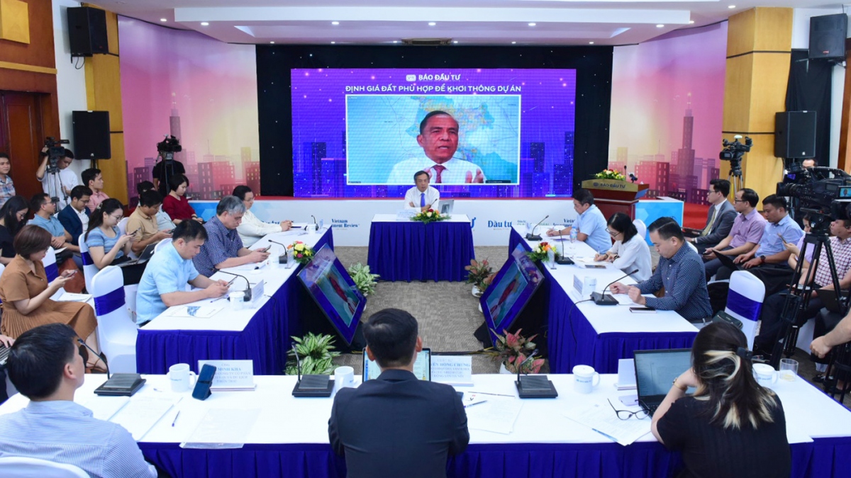 Hội thảo khoa học với chủ đề “Định giá đất phù hợp để khơi thông dự án”