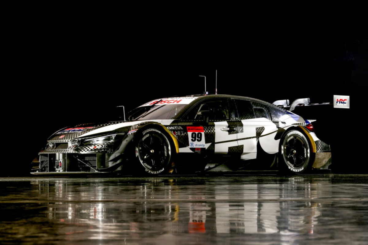 https_www.carscoops.com_wp-content_uploads_2023_07_honda-civic-type-r-gt-1-1024x681.jpg