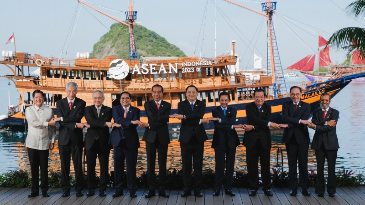 Lãnh đạo ASEAN đã ra Tuyên bố về chống buôn bán người do lạm dụng công nghệ tại Hội nghị cấp cao ASEAN lần thứ 42 tại Indonesia.