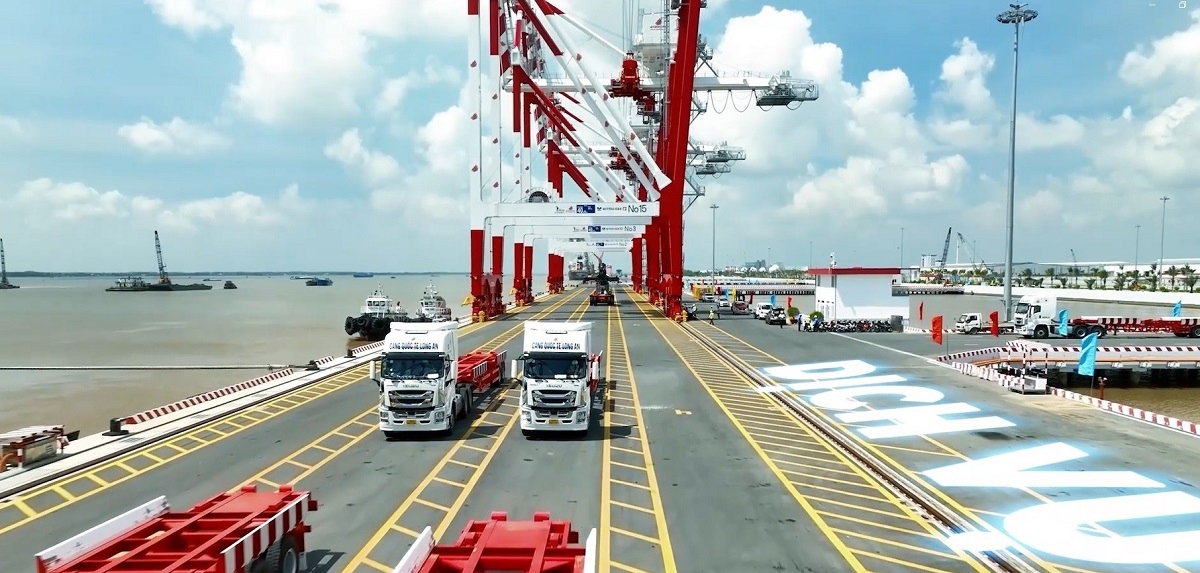 Cảng quốc tế Long An mở ra cơ hội phát triển hoạt động logistics cho toàn vùng ĐBSCL
(Ảnh: UBND tỉnh Long An)