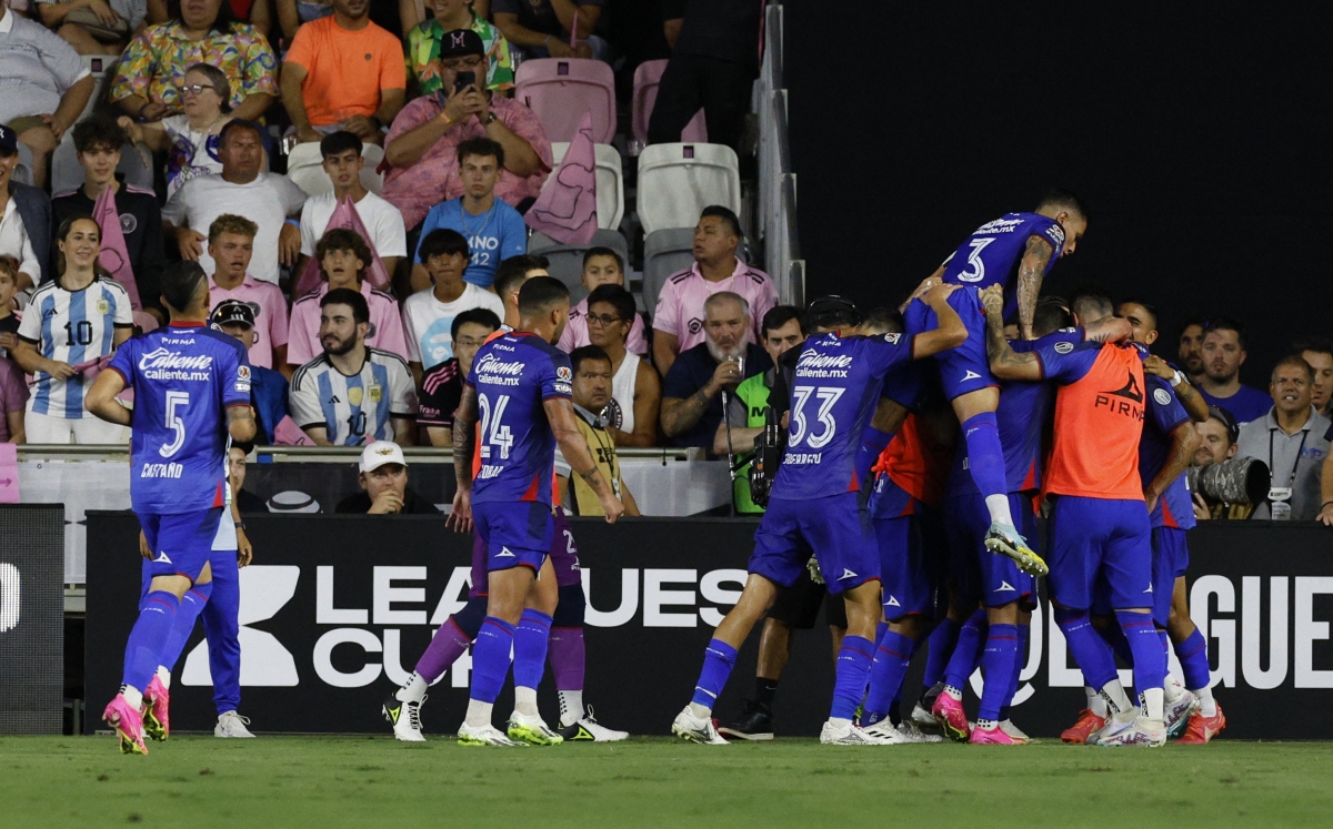 Tuy nhiên, Cruz Azul cũng chứng tỏ bản thân với bàn gỡ hoà 1-1 của Antuna ở phút 65.