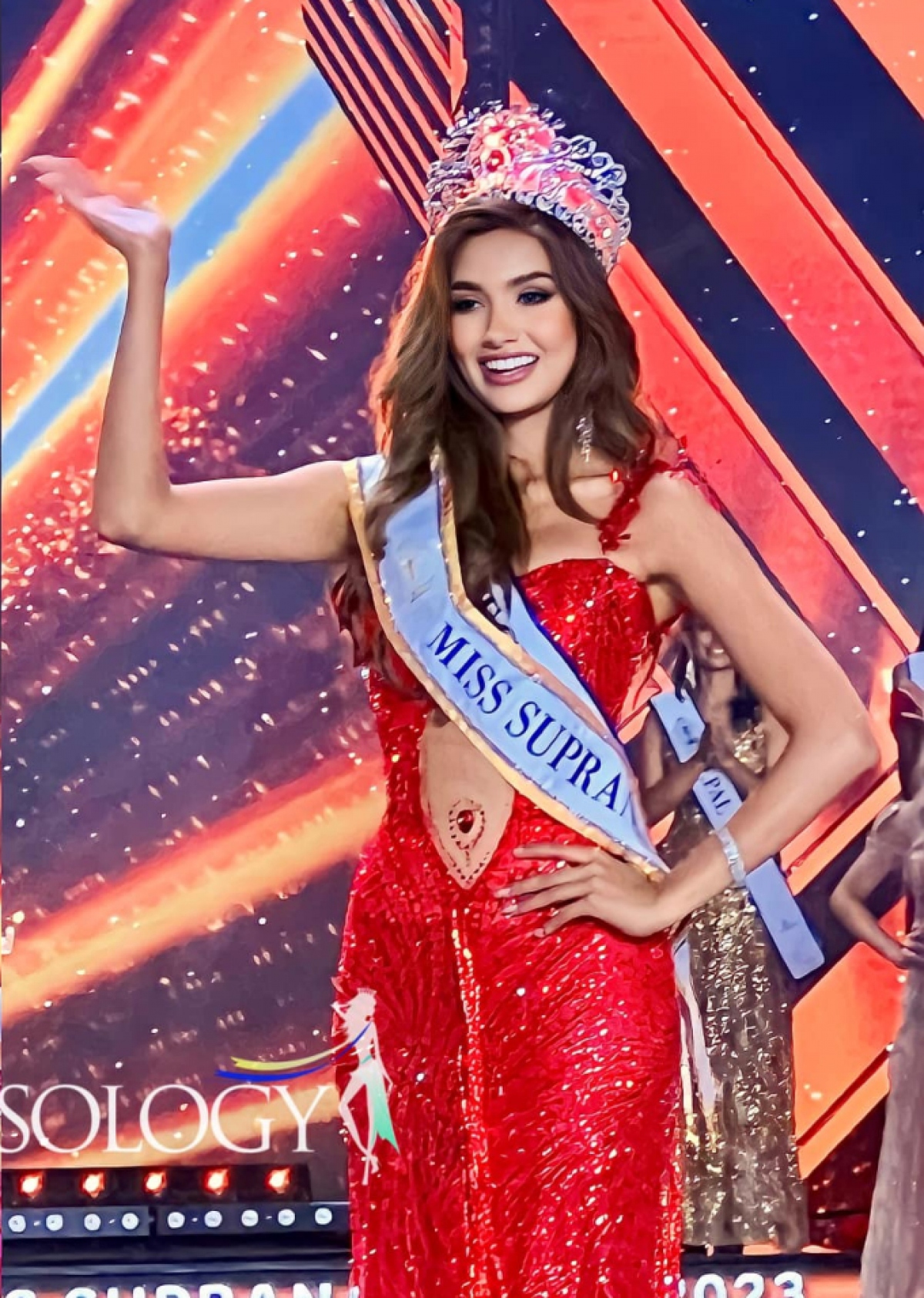 Andrea Aguilera đăng quang Hoa hậu siêu quốc gia 2023