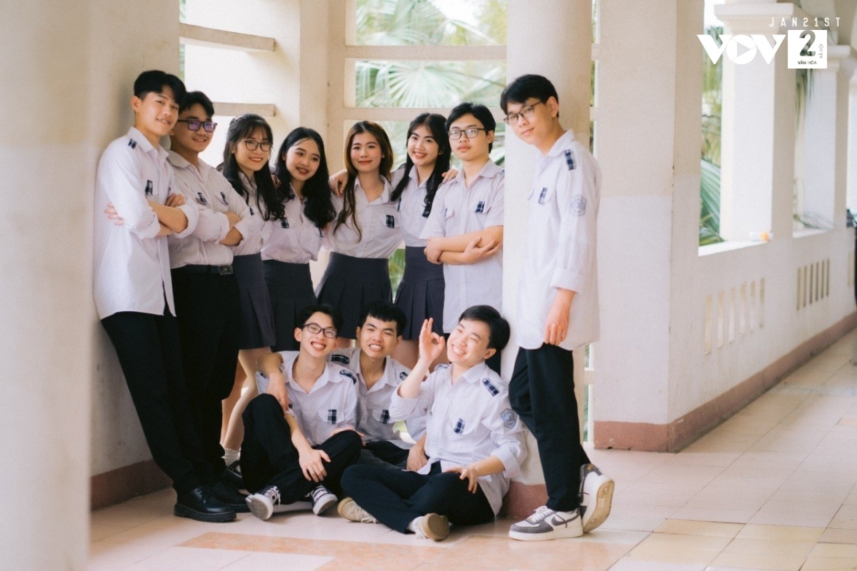 Nguyễn Mạnh Thắng và các bạn ở Trường THPT Chuyên Bắc Giang