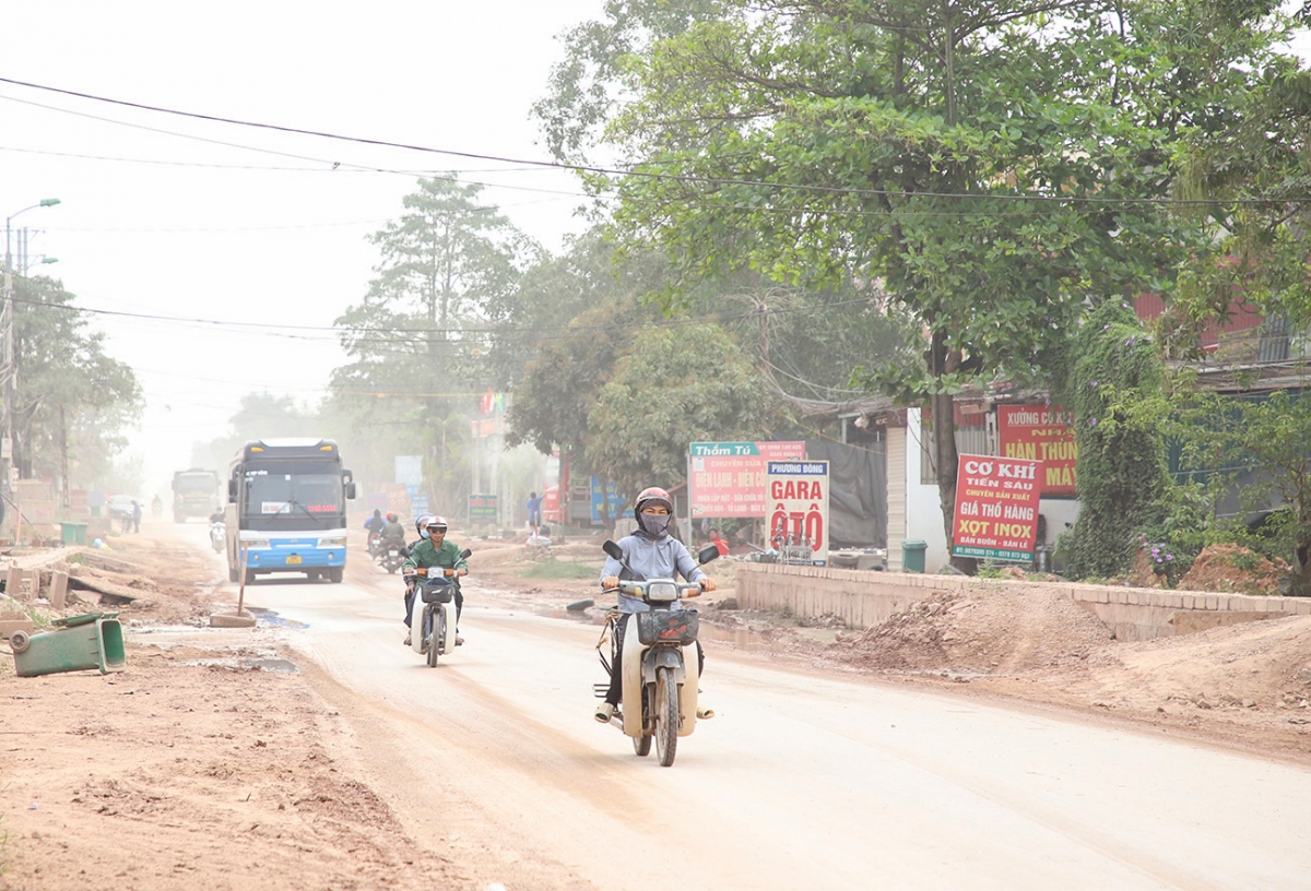 Tỉnh Bắc Giang yêu cầu các đơn vị thi công thực hiện nghiêm các biện pháp bảo đảm ATGT, tổ chức điều tiết giao thông trong quá trình thi công công trình