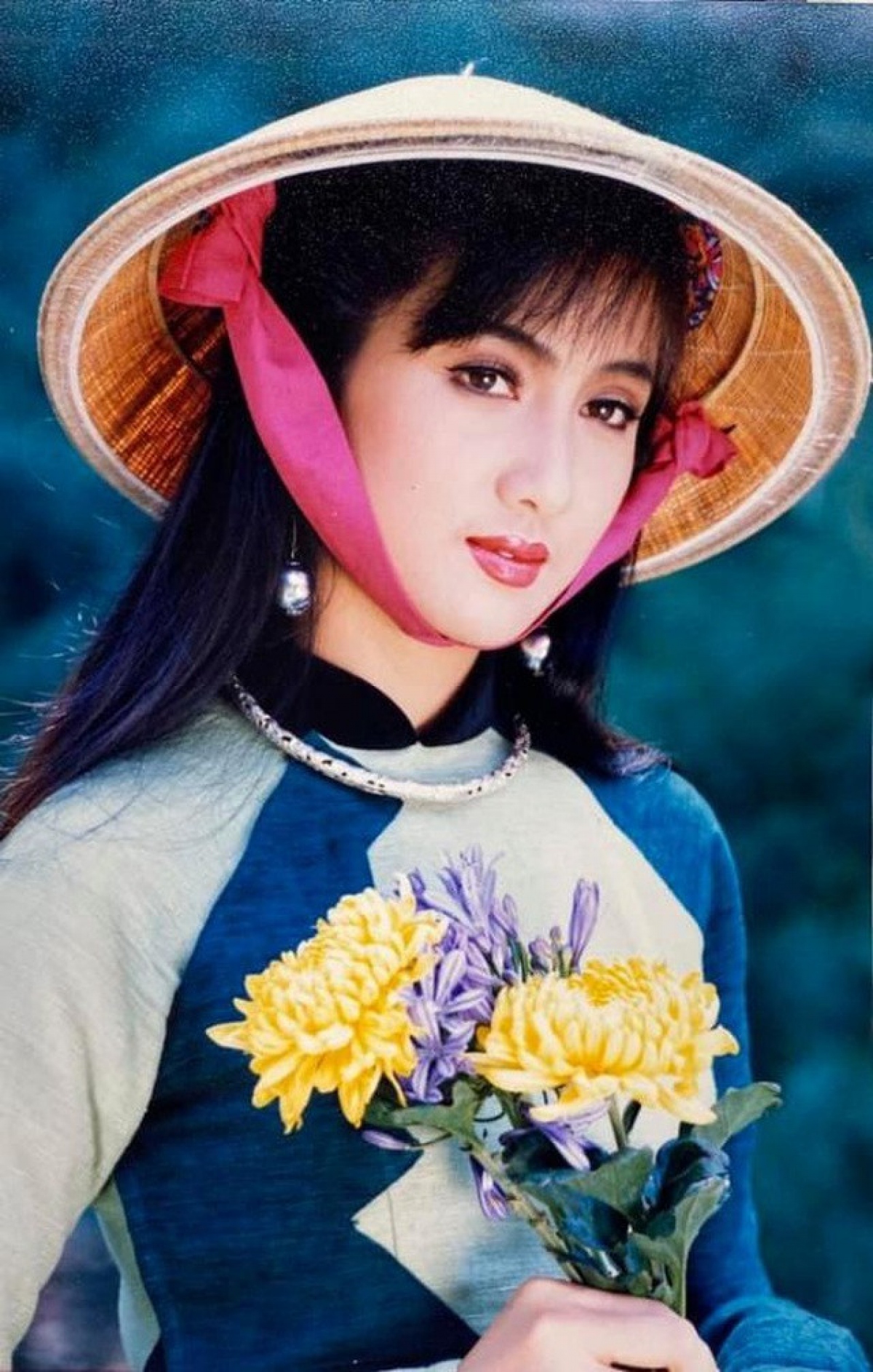Là một trong "ngũ đại mỹ nhân" thập niên 90 (cùng Diễm My, Diễm Hương, Kim Phụng, Việt Trinh), biến cố này ảnh hưởng lớn đến tinh thần của Hiền Mai. Cô nằm viện dài ngày để chữa trị, phải hủy bỏ không ít hợp đồng đi diễn.