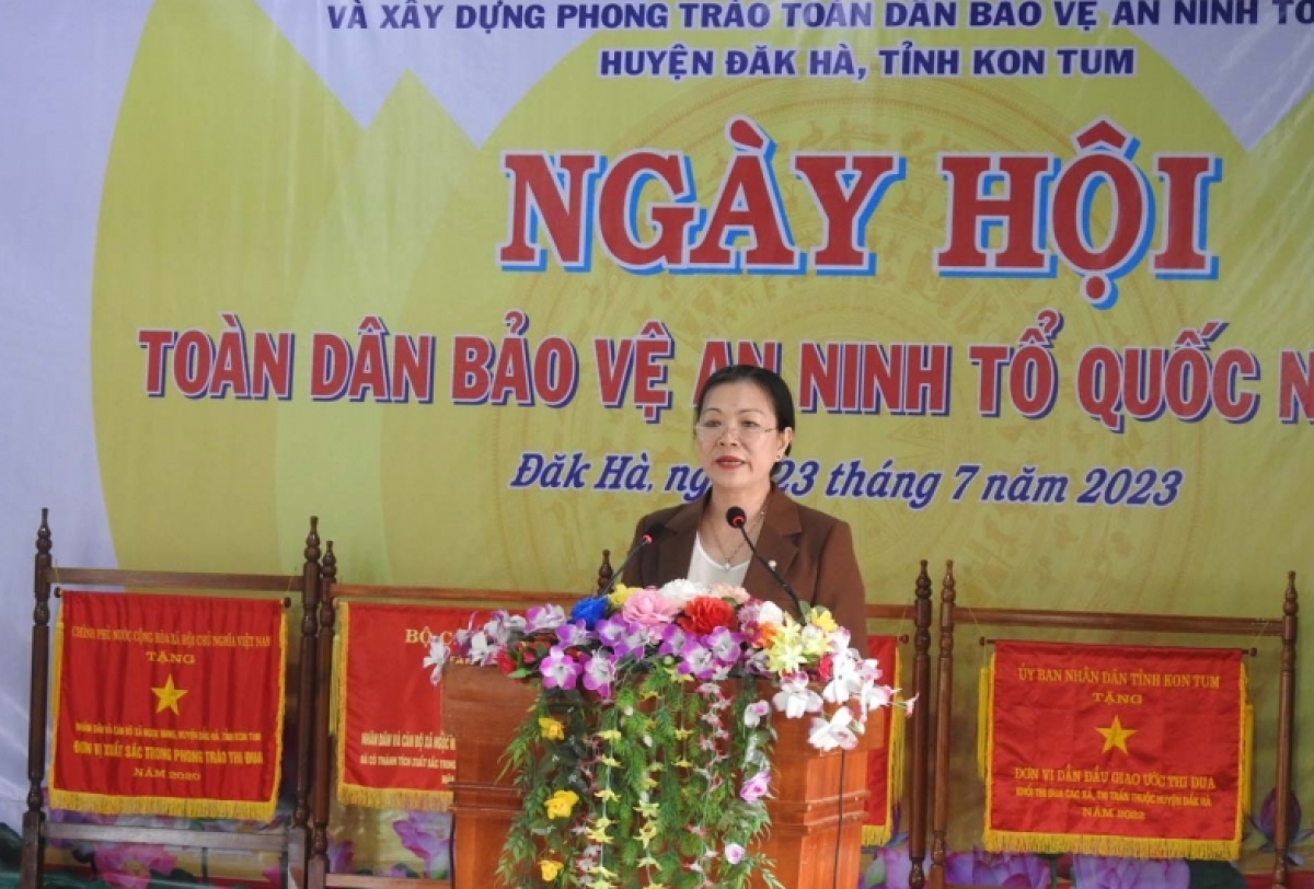 Bà Trương Thị Ngọc Ánh, Phó Chủ tịch Ủy ban Trung ương MTTQ Việt Nam phát biểu tại ngày hội.