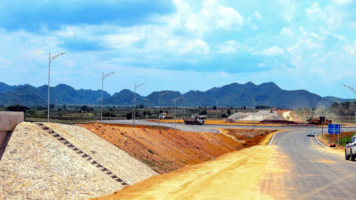 Tuyến đường Đông-Tây của tỉnh Ninh Bình.