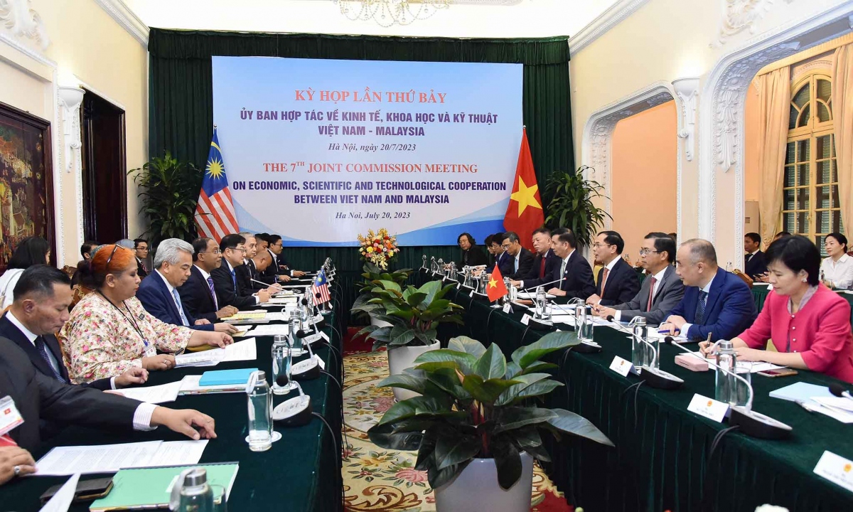 Toàn cảnh cuộc họp.