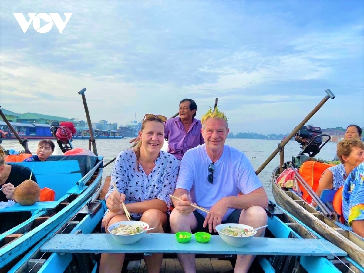 The Mekong Delta is packed with amazing activities and is a great place that travelers shouldn’t miss. Locals sell their produce on lovely floating markets like the Cai Rang Floating Market as photographers flock to snap Instagrammable pictures.