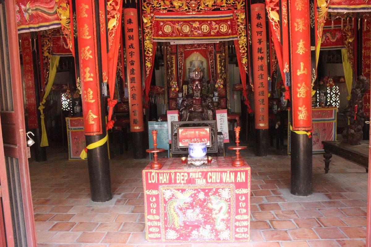 Văn Thánh Miếu Vĩnh Long tuy đã trải qua nhiều thăng trầm lịch sử và nhiều lần trùng tu nhưng vẫn tồn tại và giữ được nét cổ kính như thuở ban đầu, đó là niềm tự hào không chỉ của người dân Vĩnh Long mà của cả miền Tây Nam Bộ. Bởi nơi đây không chỉ đơn thuần là một thiết chế văn hóa chính thống của nhà nước phong kiến mà còn là biểu tượng văn hóa đầy ý nghĩa của 3 tỉnh: Vĩnh Long, An Giang, Hà Tiên thời bấy giờ.