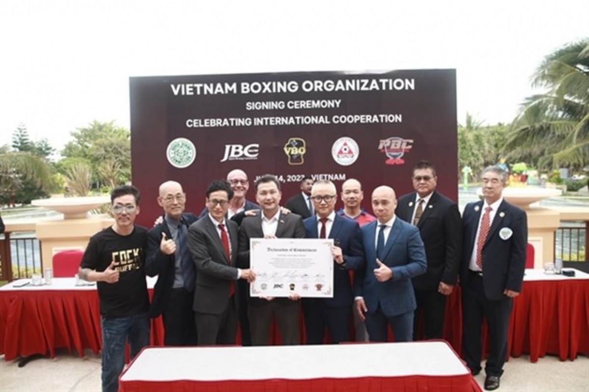 Representatives and delegates take part in the establishment of the Vietnam Boxing Organisation on July 16 in Vung Tau. (Photo of VBO)