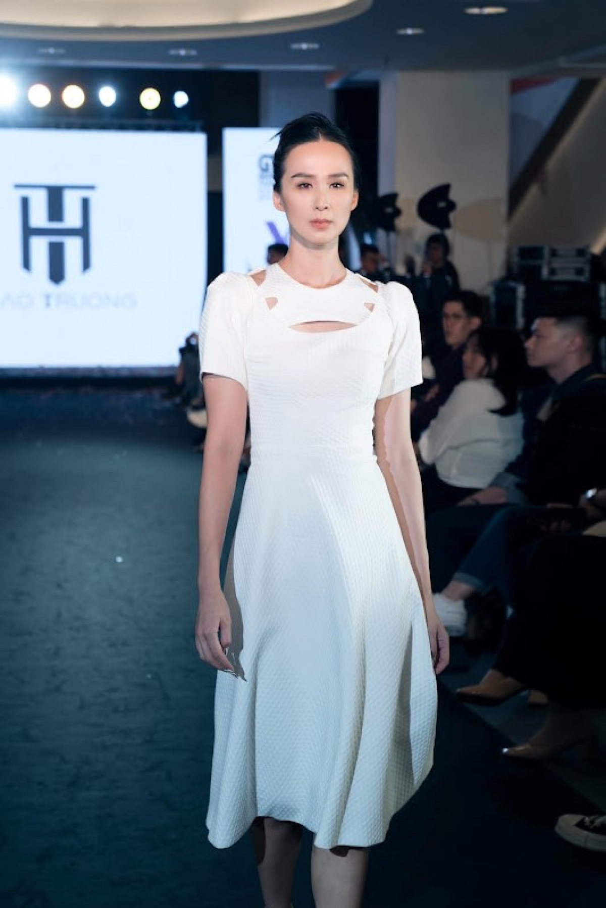 Following are some photos of designer Hao Truong’s collection.