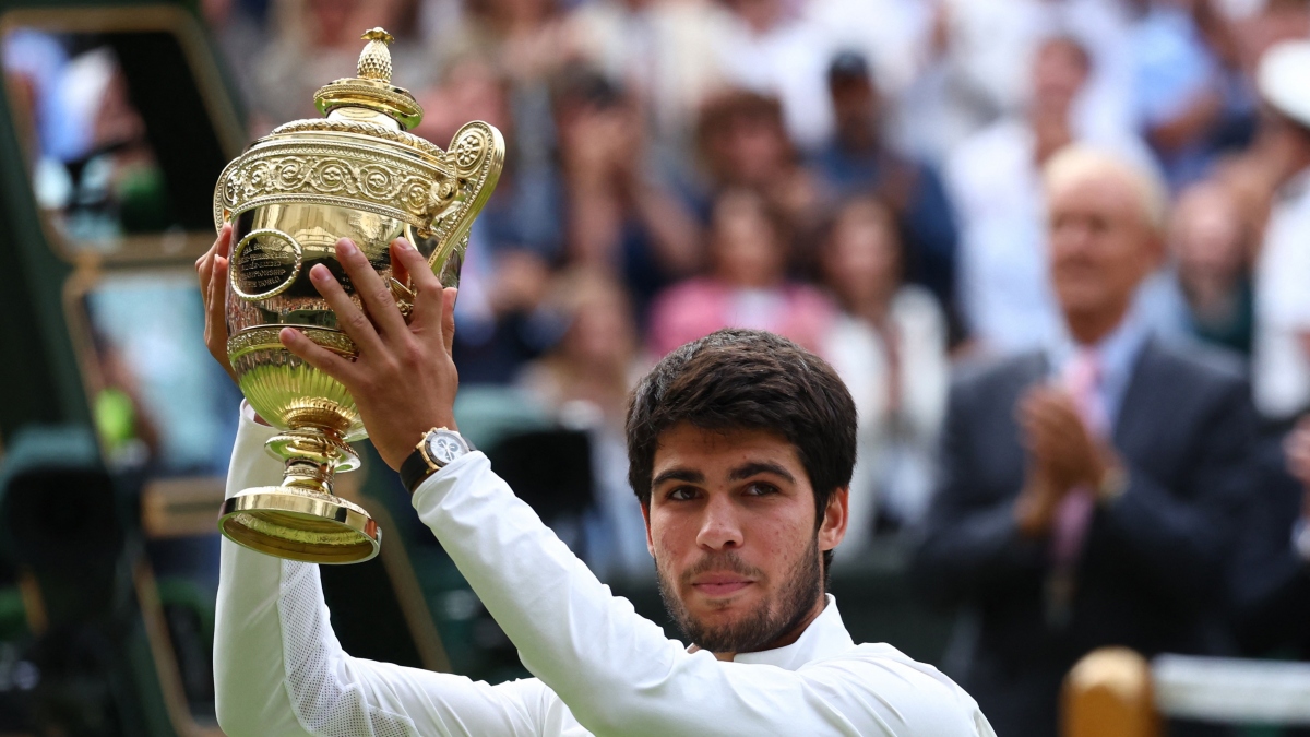 Alcaraz lên ngôi vô địch đơn nam Wimbledon 2023 một cách xứng đáng sau trận đấu căng thẳng, kịch tính kéo dài 4 giờ 43 phút. Đây là chức vô địch Wimbledon đầu tiên cho Alcaraz và là danh hiệu Grand Slam thứ 2 trong sự nghiệp của anh sau US Open 2022.